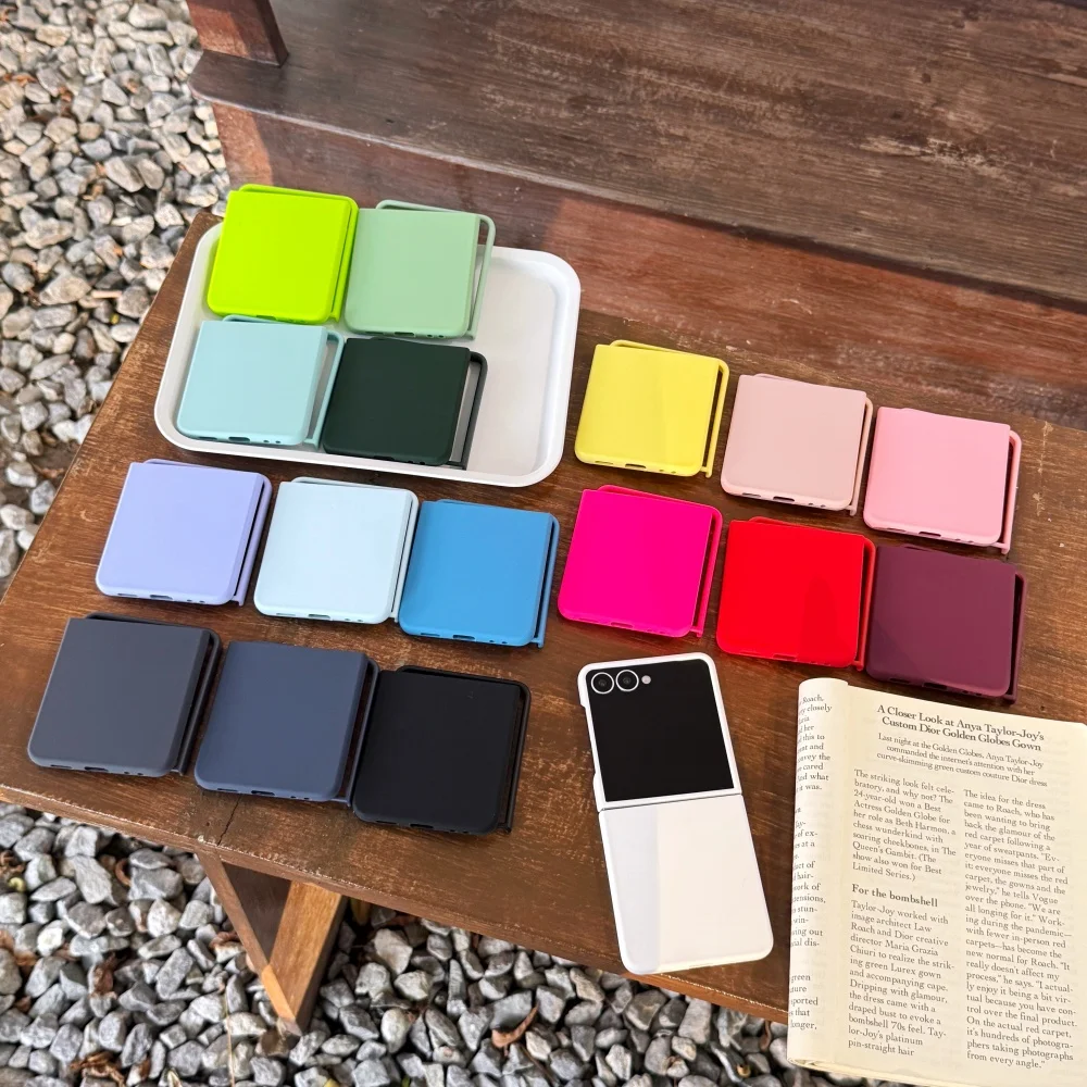 Модный матовый тонкий чехол ярких цветов для Samsung Galaxy Z Flip 7, 6, 5, 4, 3, zflip, однотонный жидкий силиконовый чехол для Samsung flip7
Модный матовый тонкий чехол ярких цветов для Samsung Galaxy Z Flip 7, 6, 5, 4, 3, zflip, однотонный жидкий силиконовый чехол для Samsung flip7