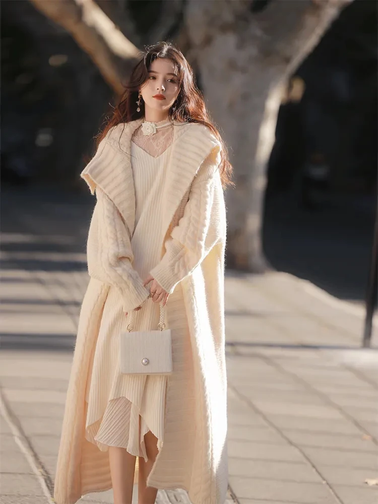 French Vintage Knitted Cardigan Women Loose Casual Lazy Wind Solid Midi Sweater Elegant Sailor Collar Aesthetic Long Sleeve Coat
French Vintage Knitted Cardigan Women Loose Casual Lazy Wind Solid Midi Sweater Elegant Sailor Collar Aesthetic Long Sleeve Coat