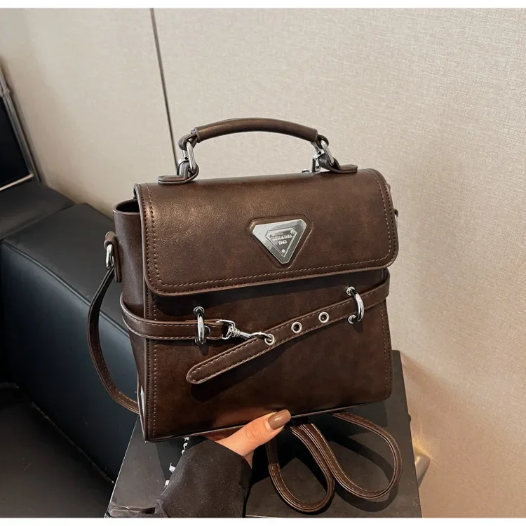 2025 Premium Kelly Design Shoulder Messenger Bag - Niche Retro Aesthetic, High-End Texture, Fashionable & Versatile
2025 Premium Kelly Design Shoulder Messenger Bag - Niche Retro Aesthetic, High-End Texture, Fashionable & Versatile