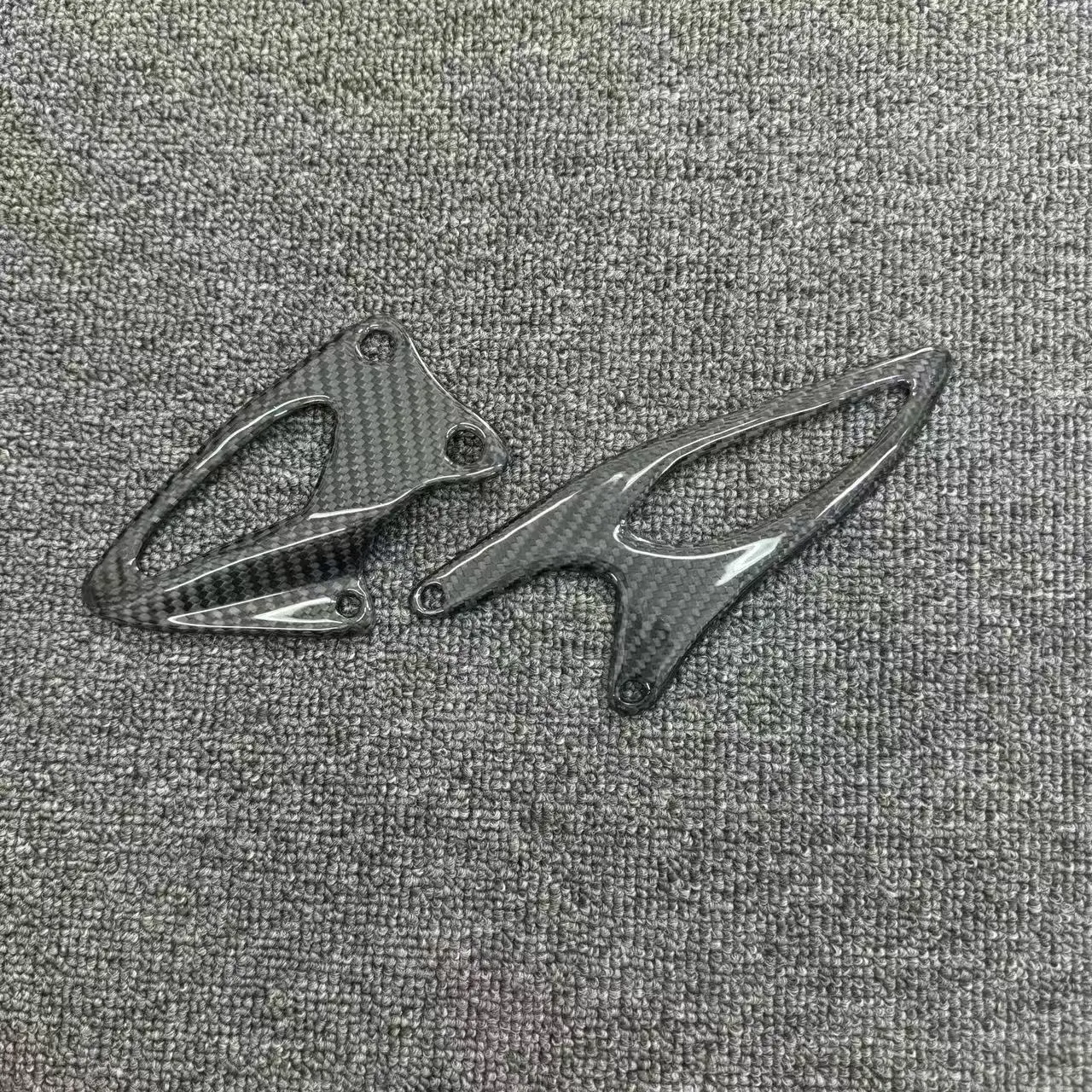 Motorcycle 100% 3K Dry Carbon Fiber Motorcycle Heel Plates Rearsets Heel Guards Guard For Yamaha R1 R1M R1 2015-2024 2025
Motorcycle 100% 3K Dry Carbon Fiber Motorcycle Heel Plates Rearsets Heel Guards Guard For Yamaha R1 R1M R1 2015-2024 2025