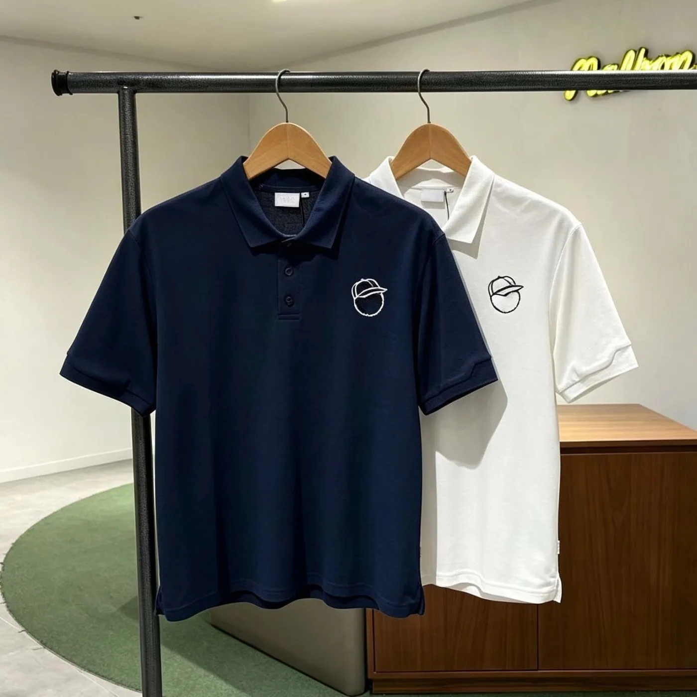 2026 Korean Original Men's Short Sleeve Golf Polo Breathable Lightweight for Spring Summer Outdoor Sports Collared Top
2026 Korean Original Men's Short Sleeve Golf Polo Breathable Lightweight for Spring Summer Outdoor Sports Collared Top