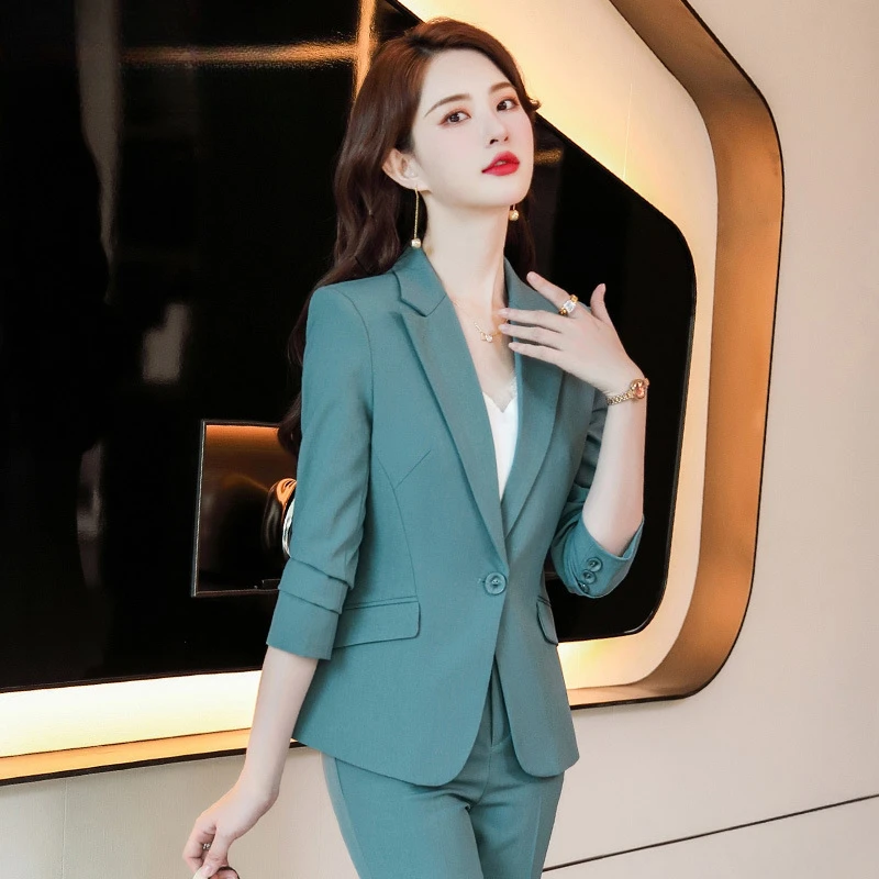 Новый женский деловой костюм 2026 года с длинными рукавами и расклешенными брюками, комплект для командной работы
Новый женский деловой костюм 2026 года с длинными рукавами и расклешенными брюками, комплект для командной работы