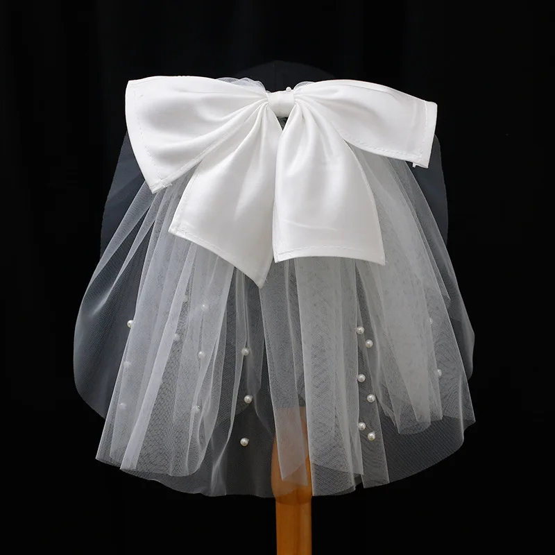 Новая белая короткая свадебная фата с лентой Bow velo de novias tocado novia boda
Новая белая короткая свадебная фата с лентой Bow velo de novias tocado novia boda