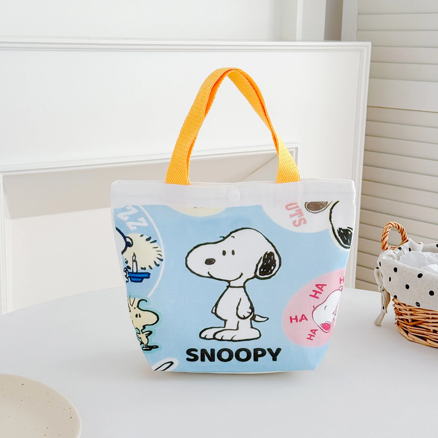 New Snoopy related accessories - canvas bag for daily use, gift bag, handbag for lunch box, cute cartoon canvas bag, women's sty
New Snoopy related accessories - canvas bag for daily use, gift bag, handbag for lunch box, cute cartoon canvas bag, women's sty