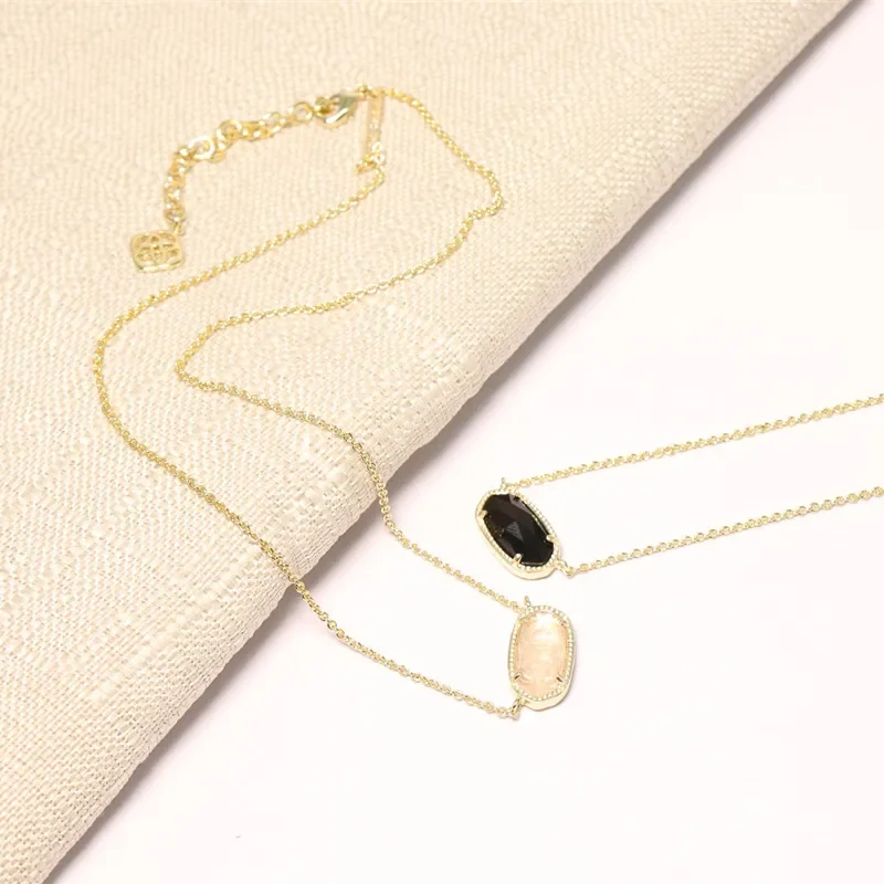 Temperament Oval Black Glass Necklace Women's Jewelry Fashion Powder Spar Collarbone Chain
Temperament Oval Black Glass Necklace Women's Jewelry Fashion Powder Spar Collarbone Chain