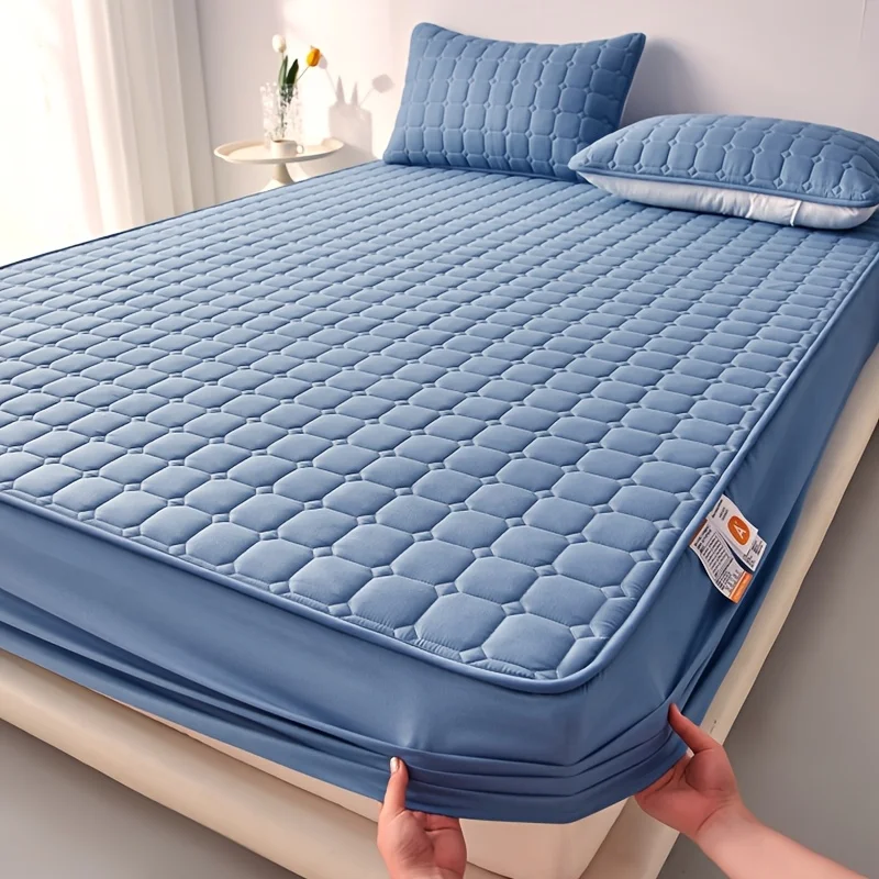 1pc bed cover and mattress cover, soft fabric to protect the skin, ensuring worry-free sleep
1pc bed cover and mattress cover, soft fabric to protect the skin, ensuring worry-free sleep