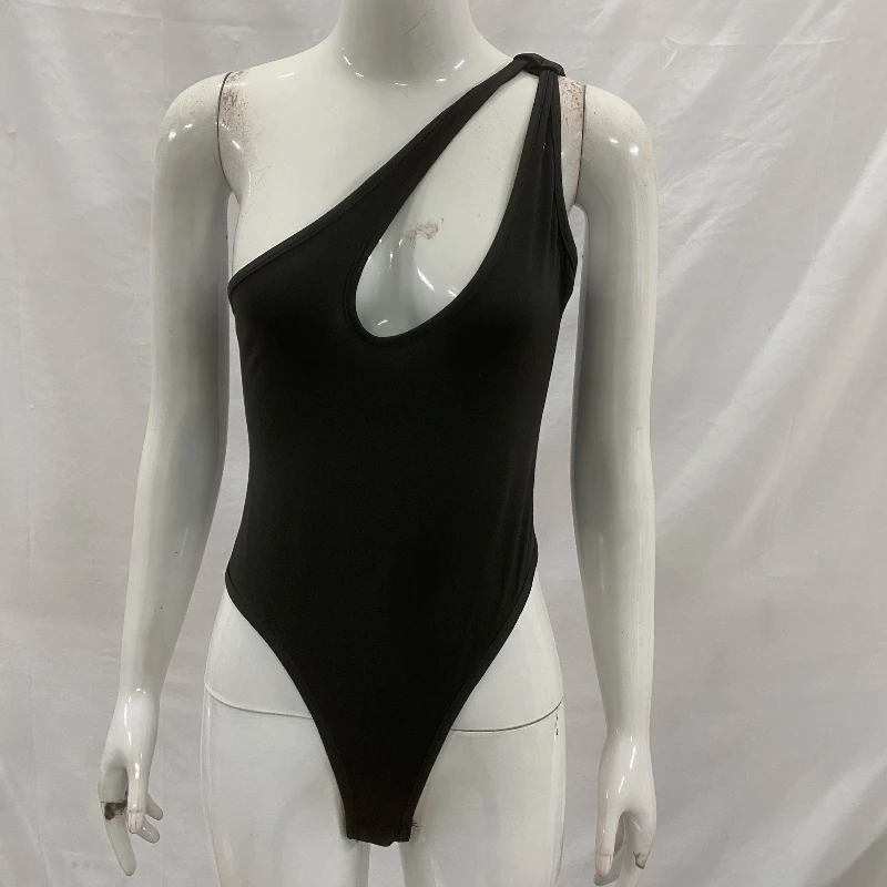 Summer Sexy Sloping Shoulder Hollow Tight-fitting Temperament Solid Color European American Fashion Women's Clothing Bodysuit
Summer Sexy Sloping Shoulder Hollow Tight-fitting Temperament Solid Color European American Fashion Women's Clothing Bodysuit
