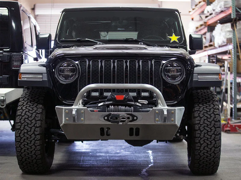 ForAuto Parts Car Exterior Accessories Heavy Duty Front Bumper With Bull Bar For Jeep Wrangler JL & Gladiator 2018+
ForAuto Parts Car Exterior Accessories Heavy Duty Front Bumper With Bull Bar For Jeep Wrangler JL & Gladiator 2018+