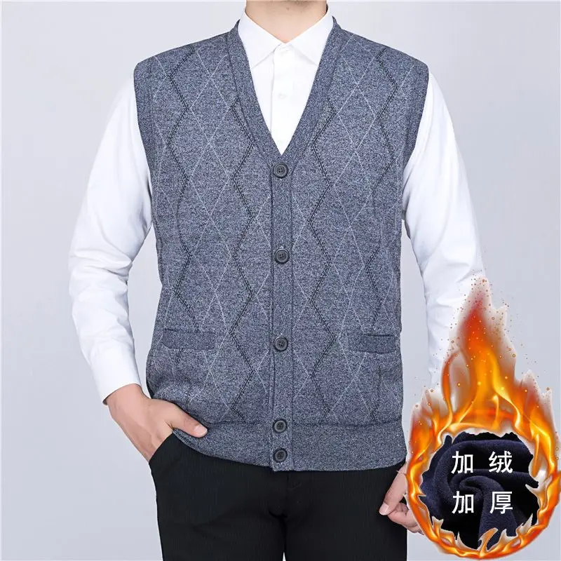2023 New Autumn Winter Fashion Designer Brand Sweater Vest V Neck Knit Vest Men Wool Sleeveless Casual Men Clothing Q23
2023 New Autumn Winter Fashion Designer Brand Sweater Vest V Neck Knit Vest Men Wool Sleeveless Casual Men Clothing Q23