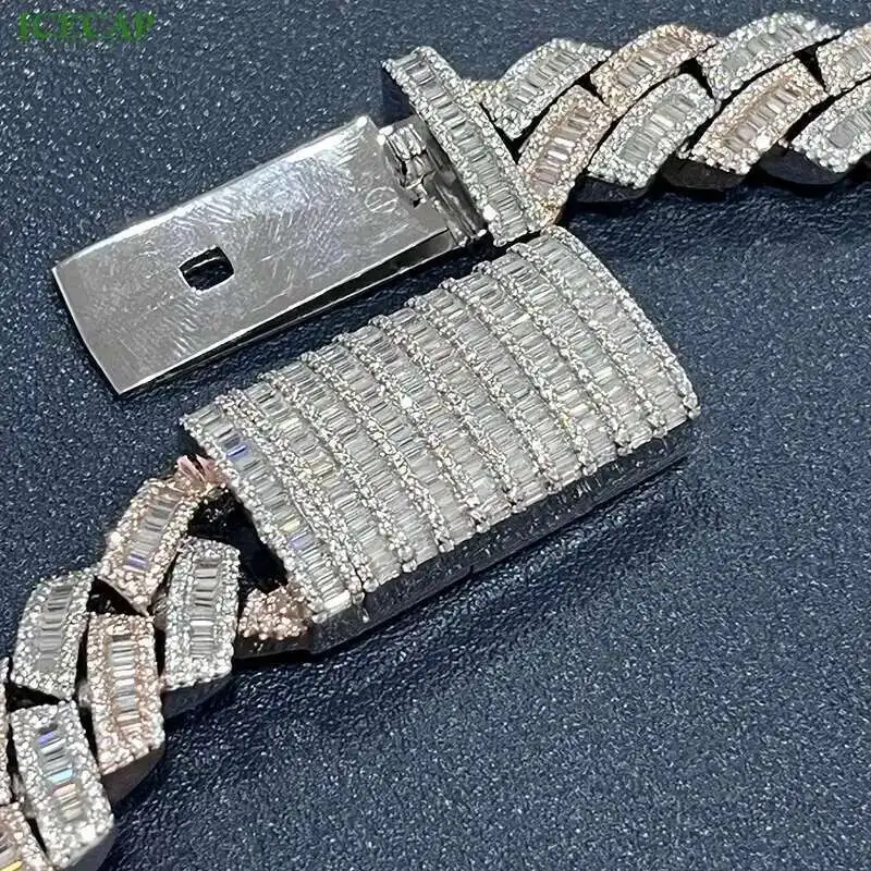 Custom Two Tone Rapper Miami 925 Sterling Silver Vvs Moissanite Diamond Iced Out Cuban Link Chain Necklace
Custom Two Tone Rapper Miami 925 Sterling Silver Vvs Moissanite Diamond Iced Out Cuban Link Chain Necklace