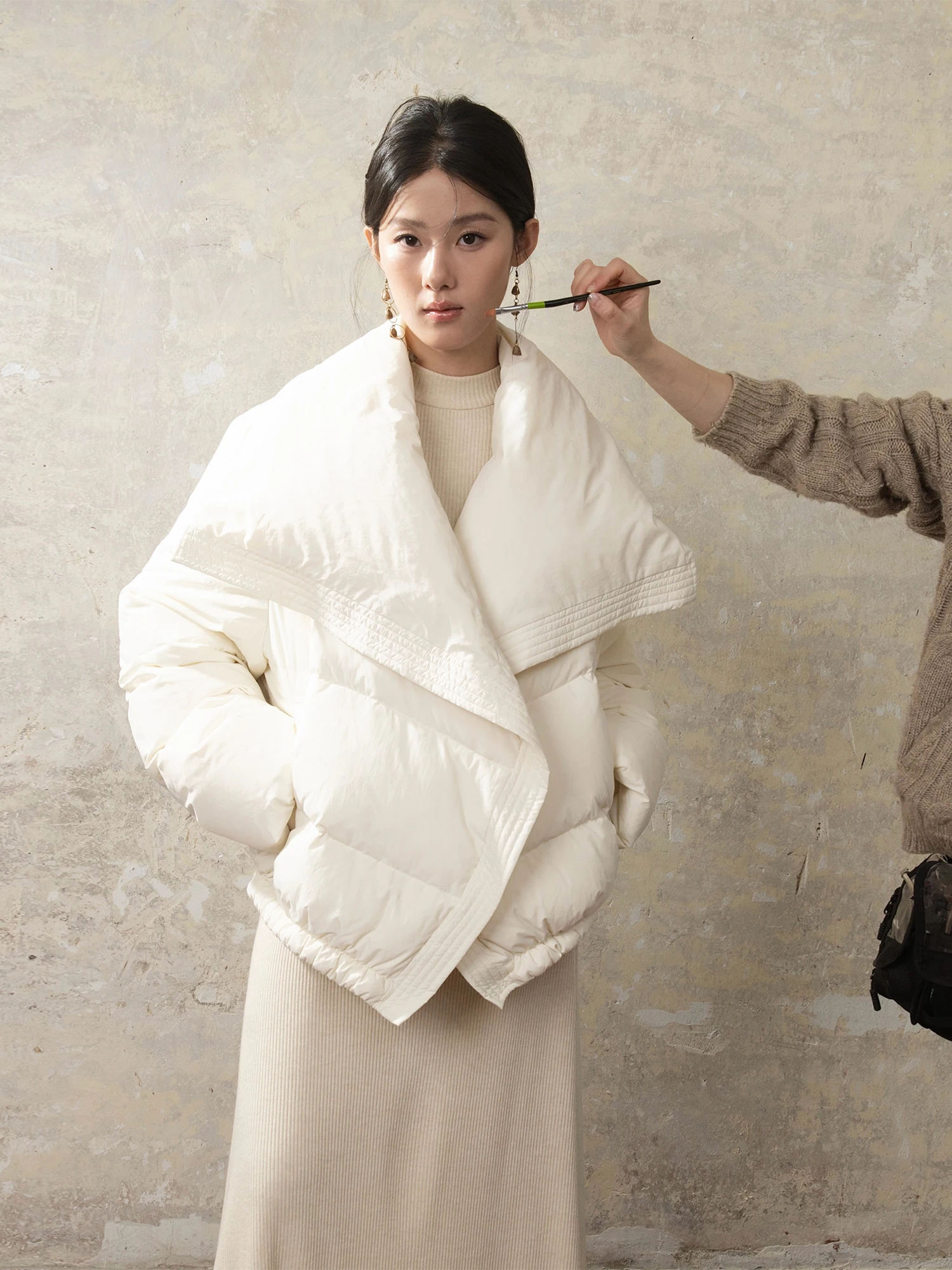 White down Jaet Women's ort Sle Warm Coat Large Collar Design Winter Faion Sensation Gentle Wind Regular Fit High Waist
White down Jaet Women's ort Sle Warm Coat Large Collar Design Winter Faion Sensation Gentle Wind Regular Fit High Waist