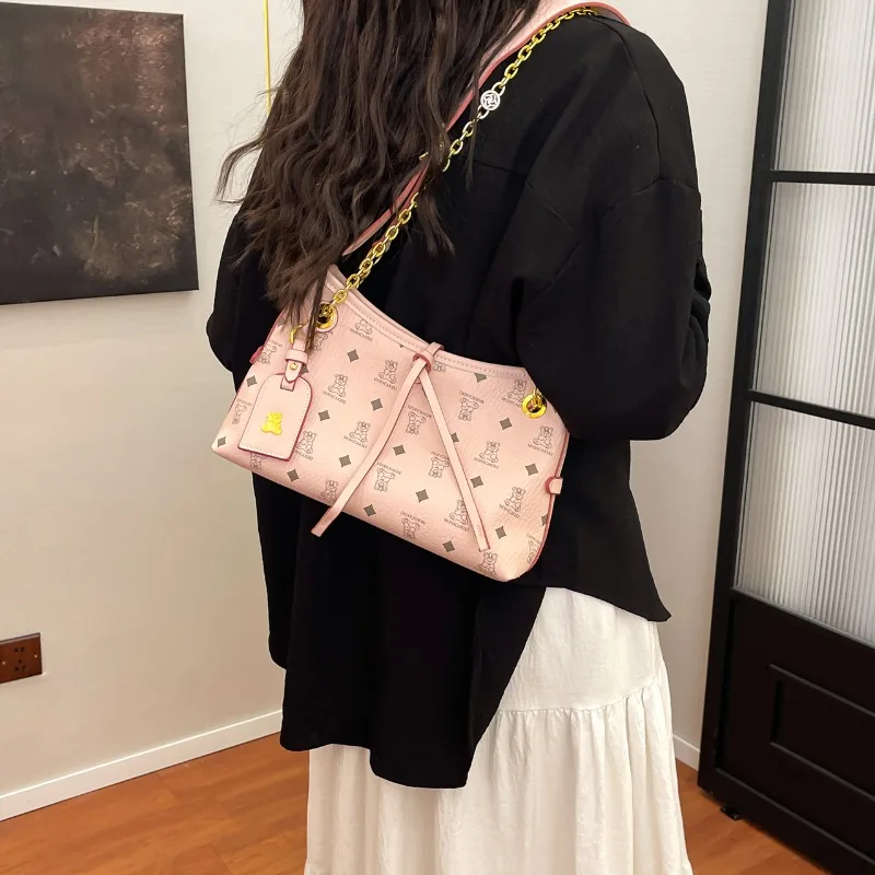 Stylish Ladies Messenger Bag Genuine Leather Crossbody Handbags Designer Shoulder Tote Purse Luxury Elegant Brand
Stylish Ladies Messenger Bag Genuine Leather Crossbody Handbags Designer Shoulder Tote Purse Luxury Elegant Brand