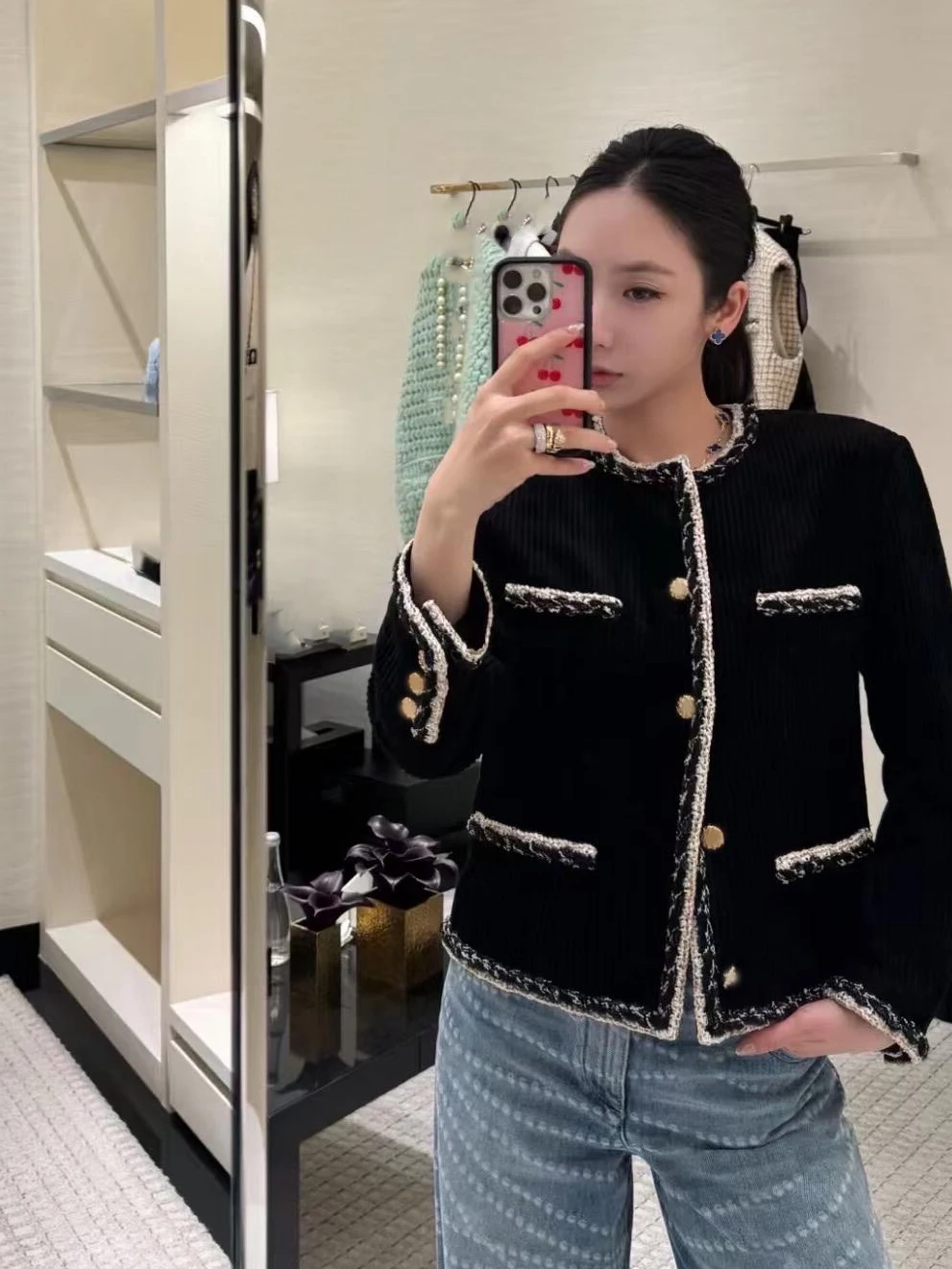 Зимнее женское роскошное бархатное бейсбольное пальто с уникальным Fraance Sle в стиле ретро, длинное пальто све прямого кроя, повседневное пальто
Зимнее женское роскошное бархатное бейсбольное пальто с уникальным Fraance Sle в стиле ретро, длинное пальто све прямого кроя, повседневное пальто