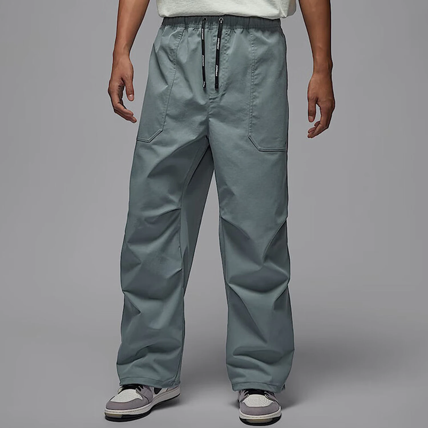 Nike Official Jordan Men's Water-Repellent Woven Loose Fit Pants HV4871-065
Nike Official Jordan Men's Water-Repellent Woven Loose Fit Pants HV4871-065