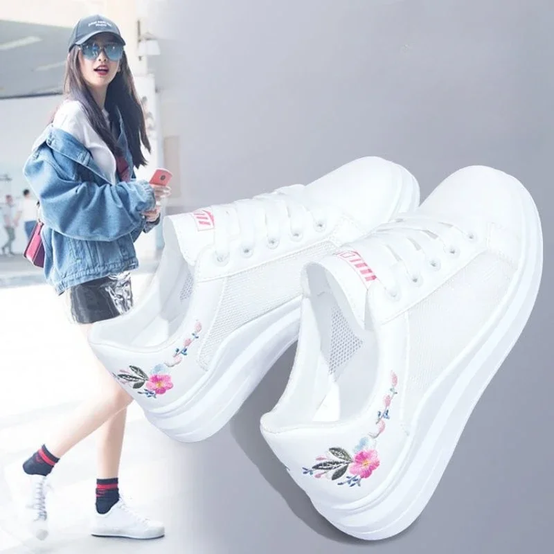 Summer Women Sneakers Breathable Mesh Black Casual Shoes Soft Ladies Sport Shoes Jogging Tenis Feminino Red Trainer Zapatillas
Summer Women Sneakers Breathable Mesh Black Casual Shoes Soft Ladies Sport Shoes Jogging Tenis Feminino Red Trainer Zapatillas
