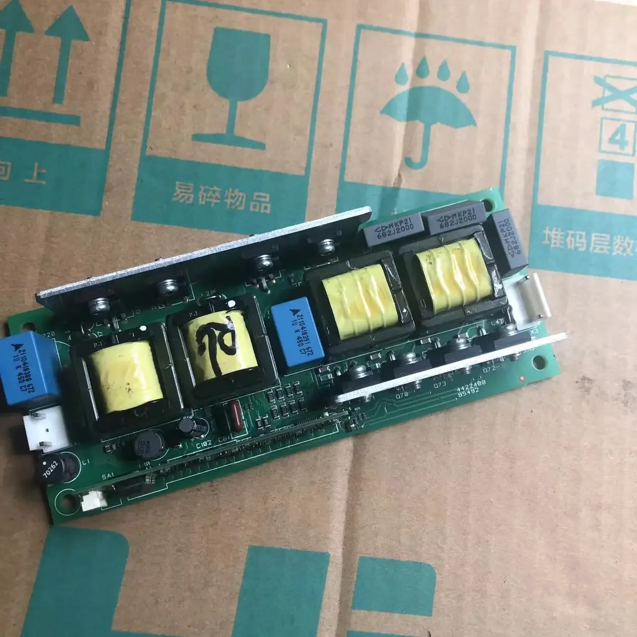 CN-KESI Projector Lamp Driver Ballast For BenQ MX766 MW767 MX822ST MW769 MX768 BW7742 EP6740A EX7231 TX766 Projectors
CN-KESI Projector Lamp Driver Ballast For BenQ MX766 MW767 MX822ST MW769 MX768 BW7742 EP6740A EX7231 TX766 Projectors