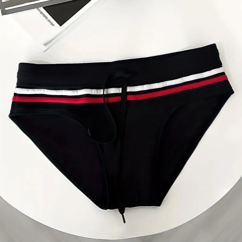 Пляжные новые однотонные однотонные треугольные пляжные шорты для плавания с низкой талией и защитой от света E9J28
Пляжные новые однотонные однотонные треугольные пляжные шорты для плавания с низкой талией и защитой от света E9J28