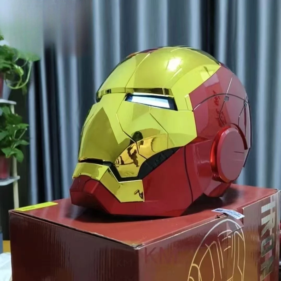 1:1 The Avengers Movie Figure Iron Man Wearable Helmet Peripheral Voice Control Model Desktop Decorate Ornaments Birthday Gift 
1:1 The Avengers Movie Figure Iron Man Wearable Helmet Peripheral Voice Control Model Desktop Decorate Ornaments Birthday Gift