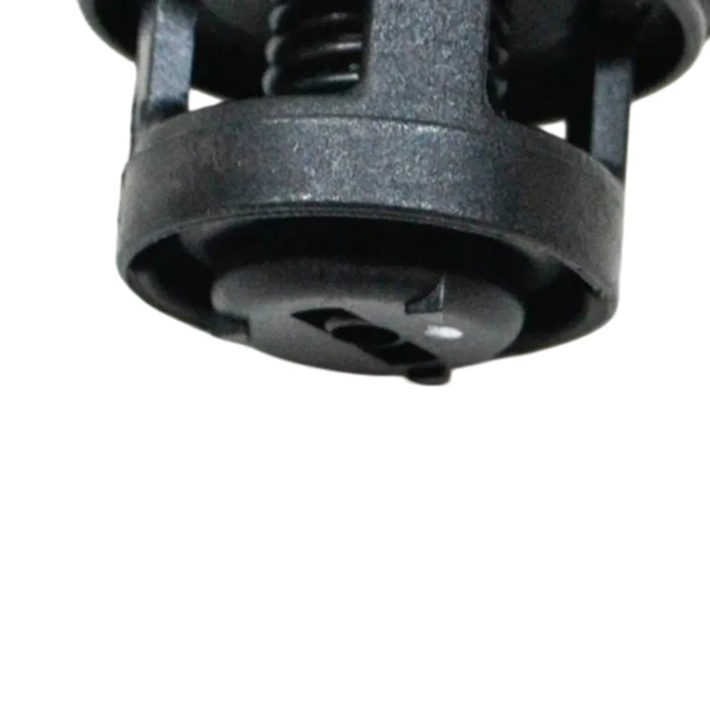 ReplaFor Cement Overflow Pressure Valve for MerFor Cedes W203 For C-For Class A6111800115 6111800115 Engine Part
ReplaFor Cement Overflow Pressure Valve for MerFor Cedes W203 For C-For Class A6111800115 6111800115 Engine Part