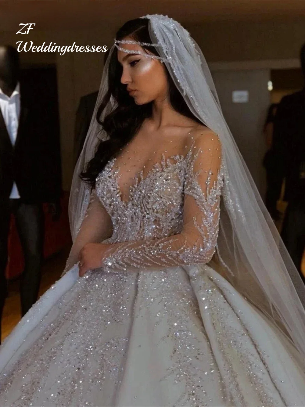 Customize Beads Sequins Wedding Dress Dubai O-neck Long Sleeve Bride Robe Ball Gown Bridal Gown Robe
Customize Beads Sequins Wedding Dress Dubai O-neck Long Sleeve Bride Robe Ball Gown Bridal Gown Robe