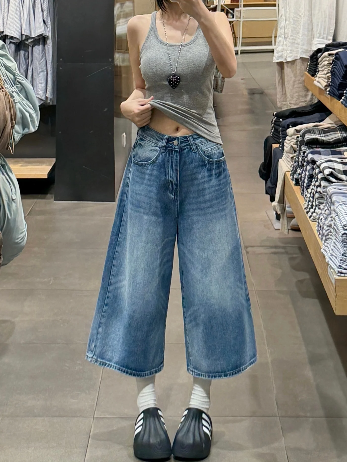plus Size High Waist Straight Leg Blue Denim Jeans Women's Summer Loose Fit Casual Wide Leg Pants Vintage Style
plus Size High Waist Straight Leg Blue Denim Jeans Women's Summer Loose Fit Casual Wide Leg Pants Vintage Style