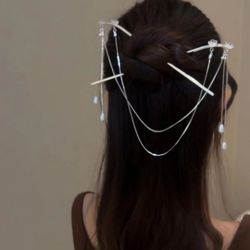 NewChinese StyleElegant andMinimalistDouble-strandHairpin withTasselDesign High-endTraditionalChineseHairAccessory Hairpin
NewChinese StyleElegant andMinimalistDouble-strandHairpin withTasselDesign High-endTraditionalChineseHairAccessory Hairpin