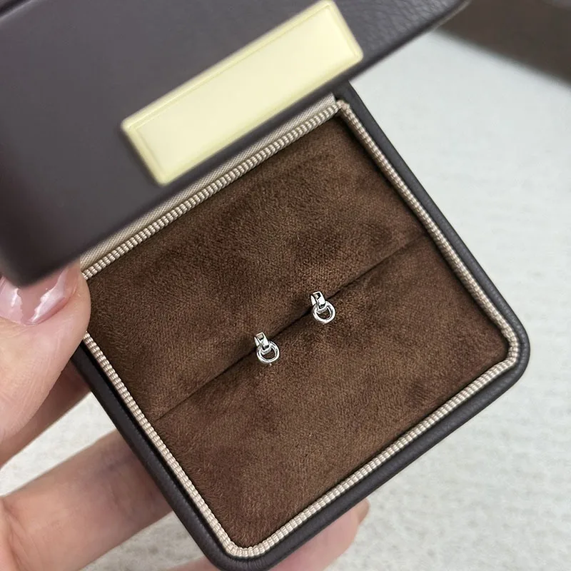 S925 pure silver geometric double-layer circular ring earrings - women's jewelry, simple and fashionable daily earrings
S925 pure silver geometric double-layer circular ring earrings - women's jewelry, simple and fashionable daily earrings