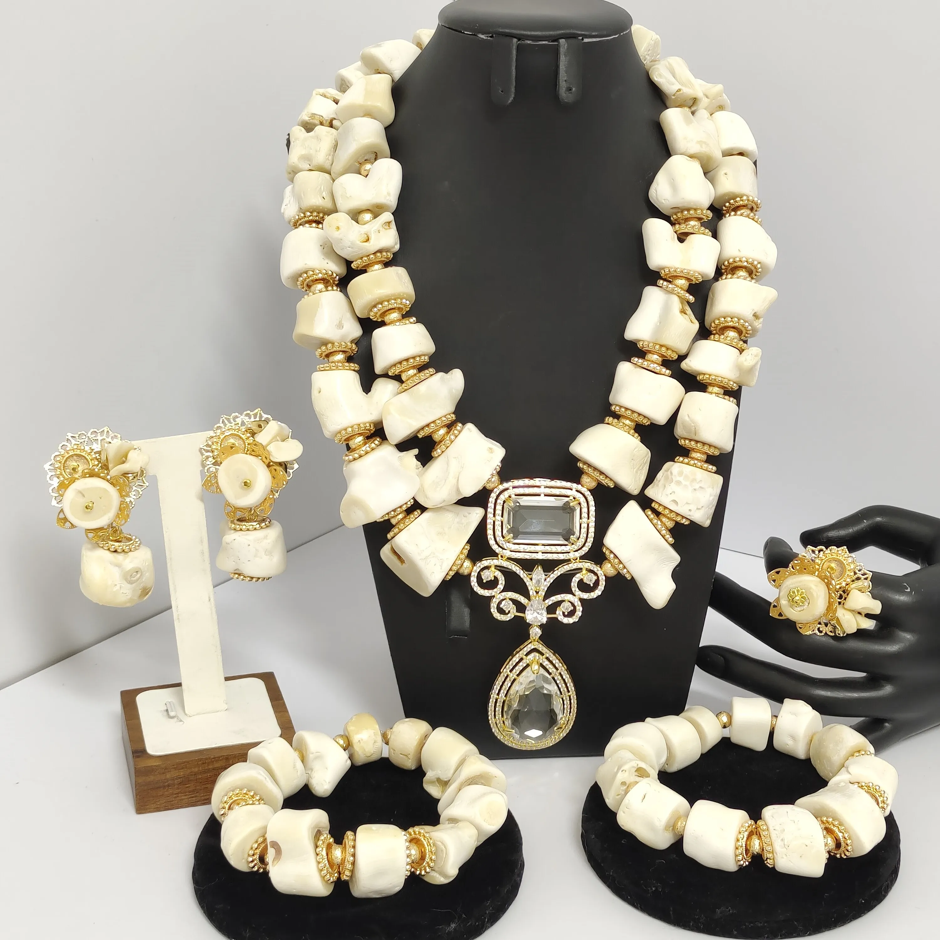 natural white coral beads nigerian wedding jewelry set for women
natural white coral beads nigerian wedding jewelry set for women