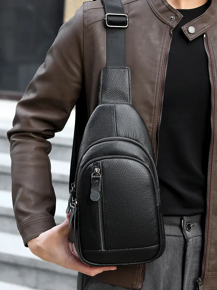 Men's First Layer Cowhide Chest Bag Fashion Casual Crossbody Bag For Men High Quality Leather Shoulder Bag Outdoor Travel Slin
Men's First Layer Cowhide Chest Bag Fashion Casual Crossbody Bag For Men High Quality Leather Shoulder Bag Outdoor Travel Slin