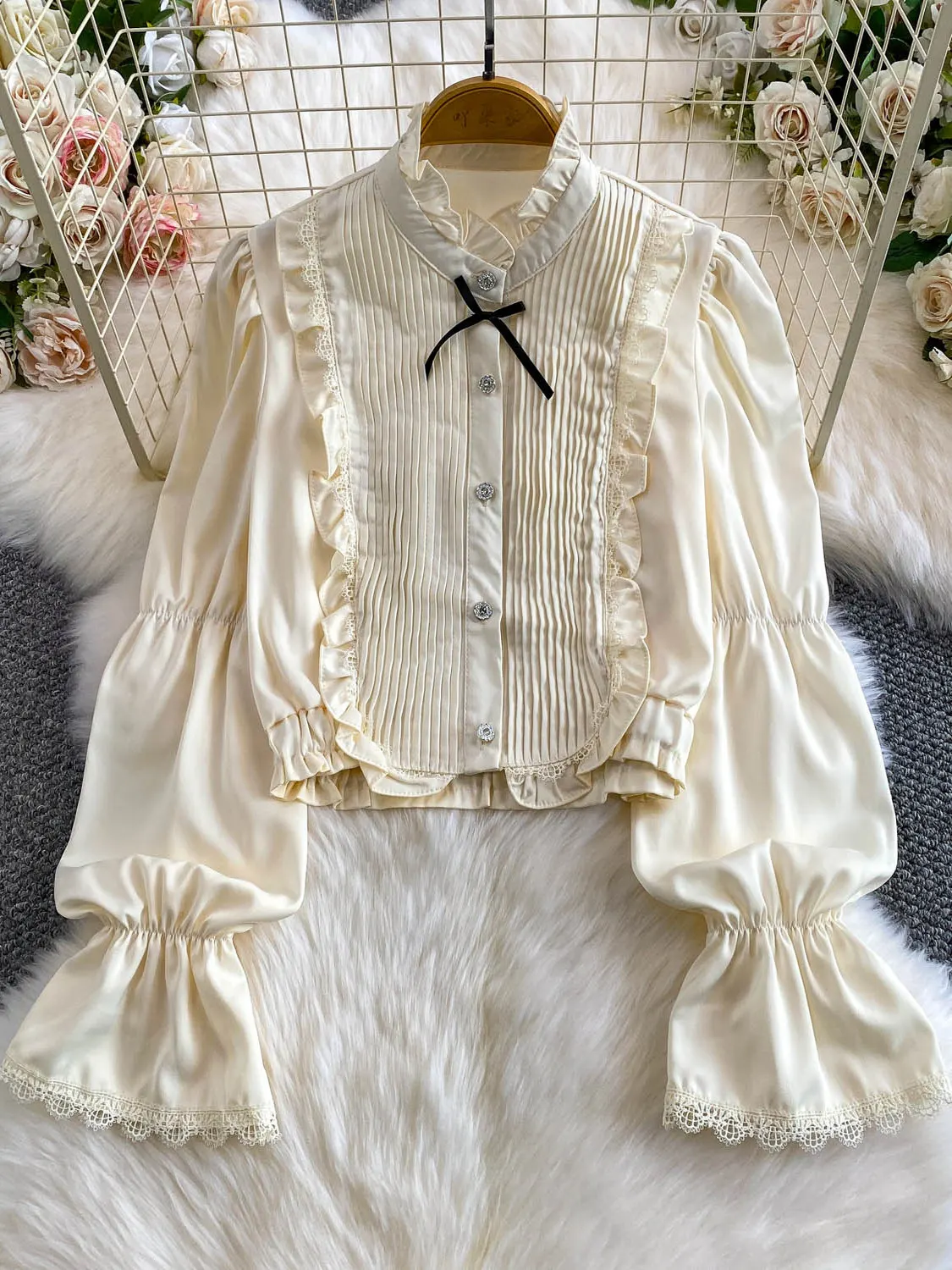 Милый кружевной плиссированный воротник-стойка Bell Sve irt, женский весенне-осенний модный топ на пуговицах, свободный крой, длинный...
Милый кружевной плиссированный воротник-стойка Bell Sve irt, женский весенне-осенний модный топ на пуговицах, свободный крой, длинный...