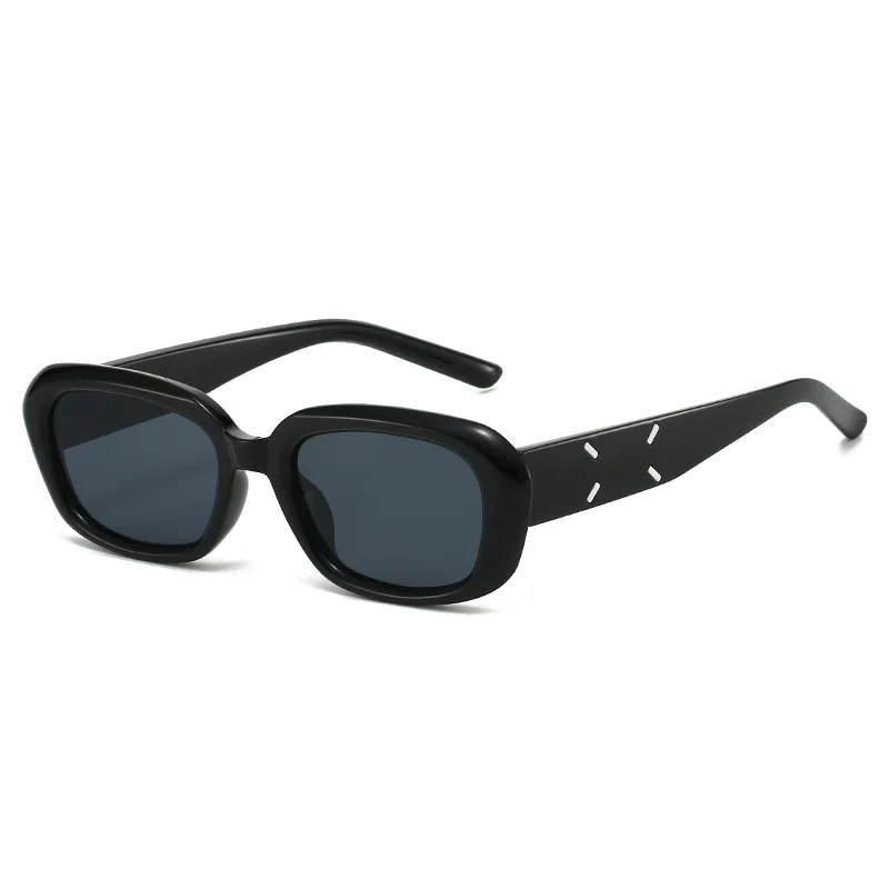 New Fashion 2025 Vintage Small Square Frame Oval Sunglasses Women Retro Punk Sun Glasses Eyewear Shades
New Fashion 2025 Vintage Small Square Frame Oval Sunglasses Women Retro Punk Sun Glasses Eyewear Shades
