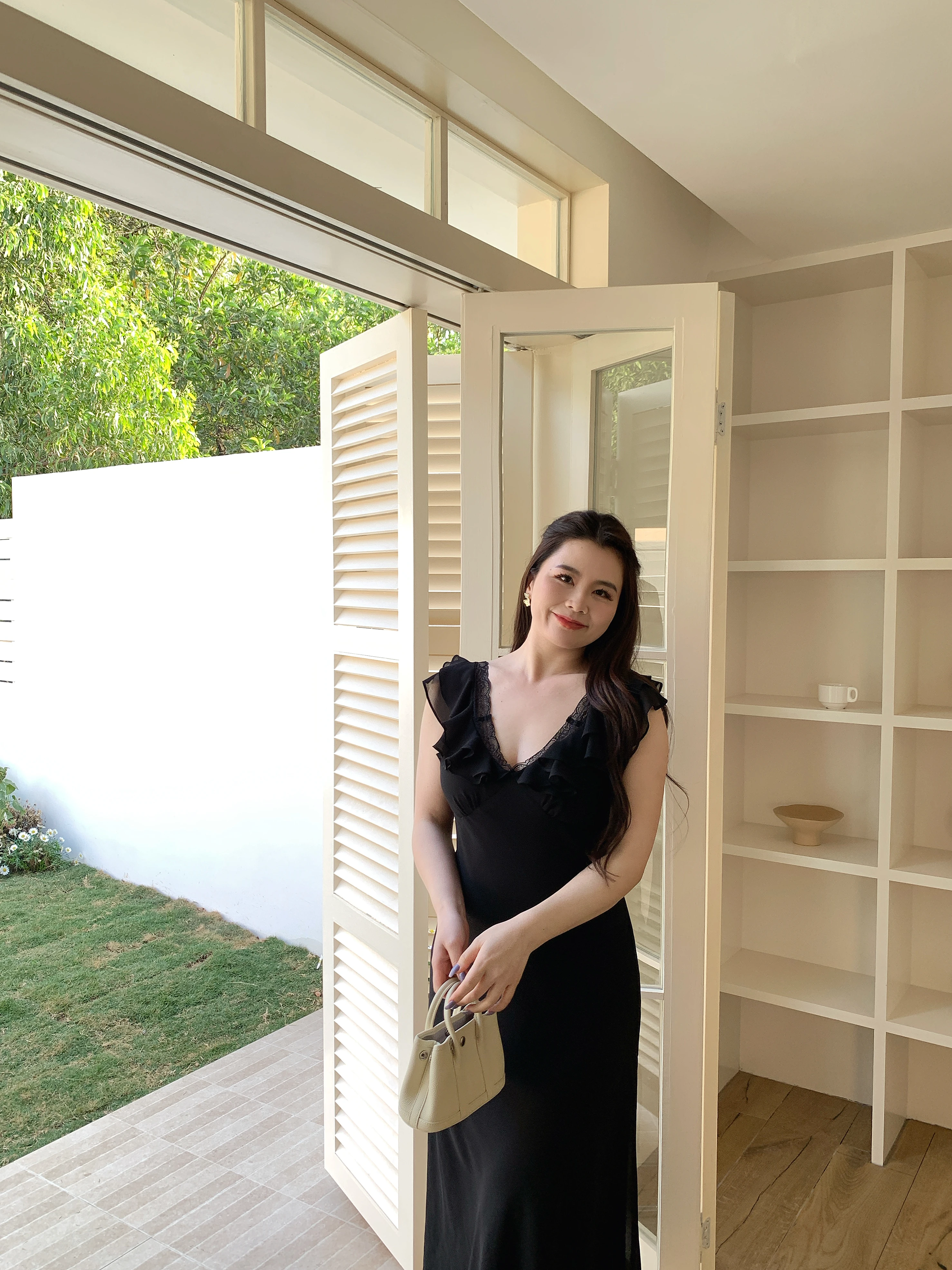 Jume ML plus Size 2026 New Style Chiffon Lace A-Line Dress V-Neck Waist-Cinched Black Dress Elegant High Waist Long Skirt
Jume ML plus Size 2026 New Style Chiffon Lace A-Line Dress V-Neck Waist-Cinched Black Dress Elegant High Waist Long Skirt