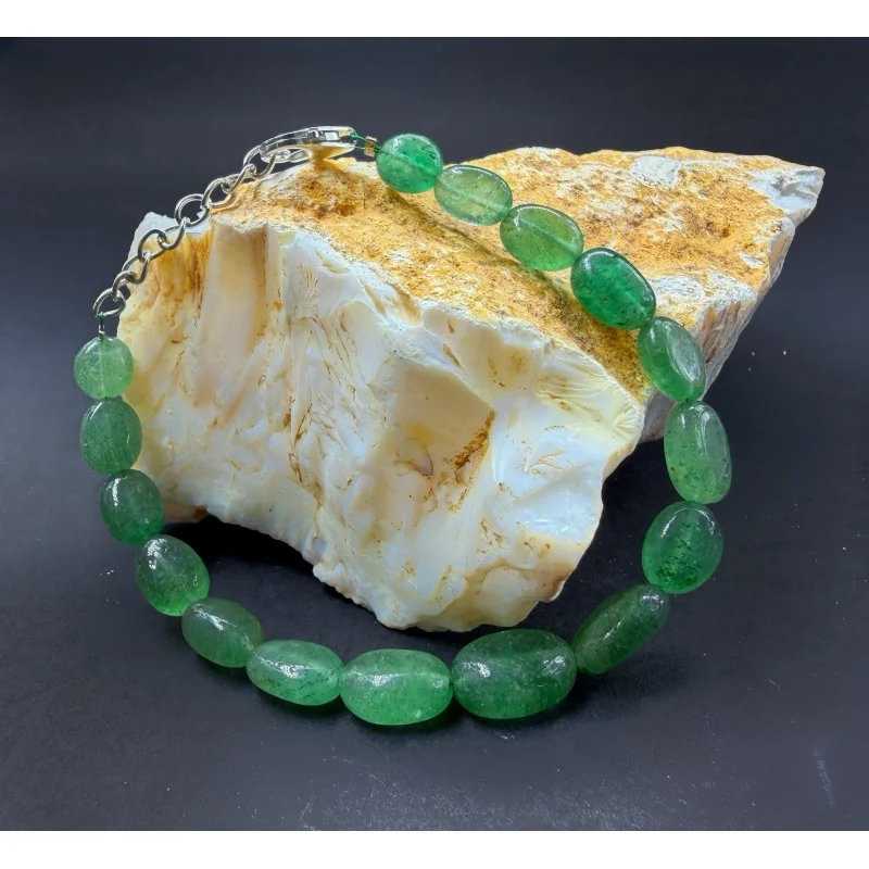 Natural Emerald Oval Bracelet 7” 8mm Smooth Sterling Silver
Natural Emerald Oval Bracelet 7” 8mm Smooth Sterling Silver