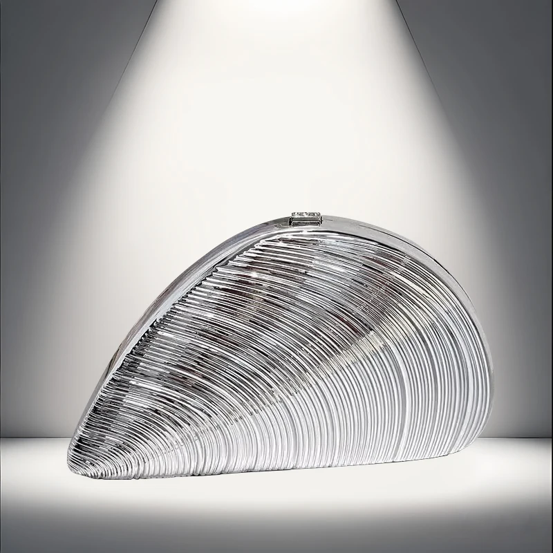 Shell shaped acrylic bag, women's banquet bag, fashionable wedding party and banquet handbag, one shoulder diagonal cross bag 
Shell shaped acrylic bag, women's banquet bag, fashionable wedding party and banquet handbag, one shoulder diagonal cross bag