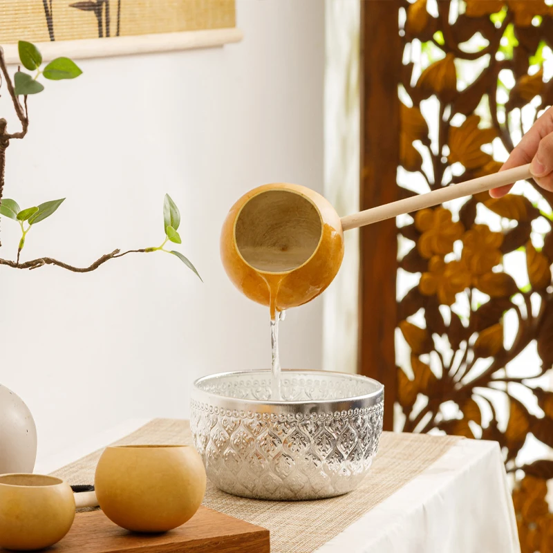 Natural gourd water scoop household spoon rice noodle spoon creative handmade teaspoon wine spoon kung fu tea set gourd crafts
Natural gourd water scoop household spoon rice noodle spoon creative handmade teaspoon wine spoon kung fu tea set gourd crafts