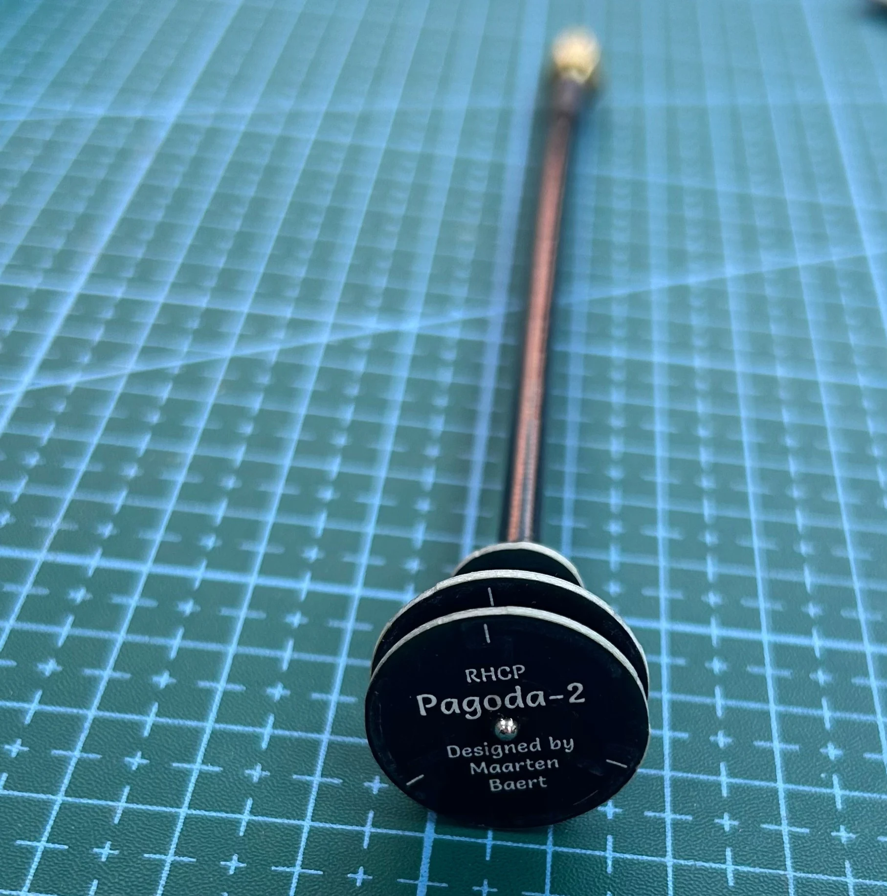Pagoda 2 Antenna 5.8G High Gain Omnidirectional TX RX FPV Drone Antenna SMA RP-SMA
Pagoda 2 Antenna 5.8G High Gain Omnidirectional TX RX FPV Drone Antenna SMA RP-SMA