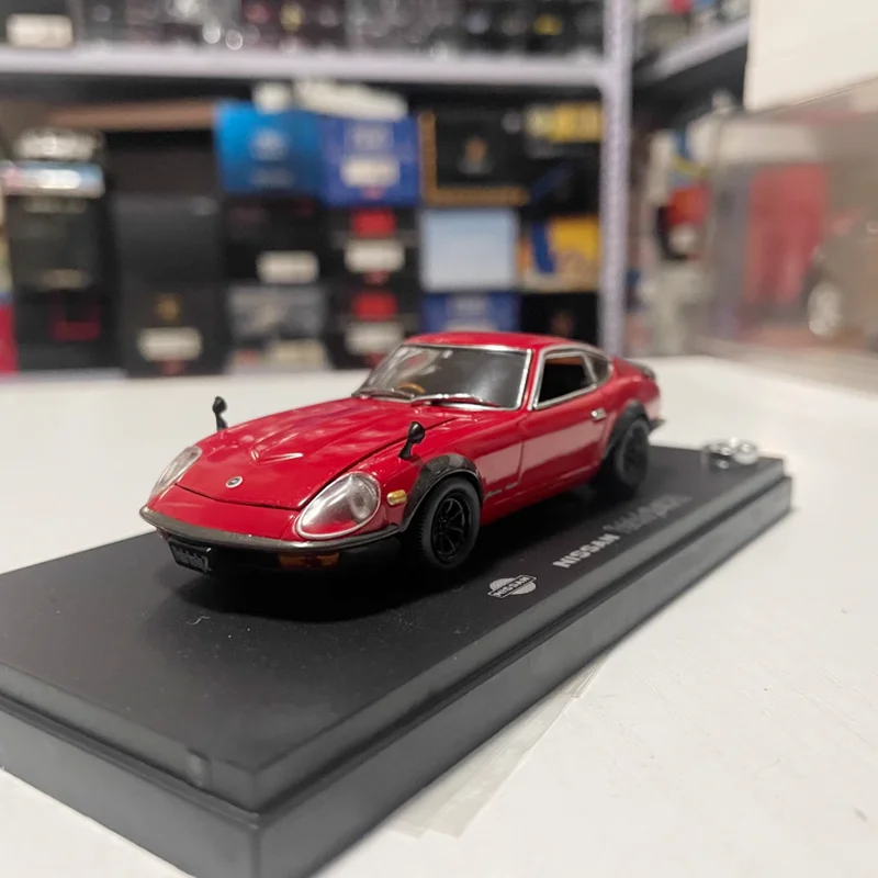 KYOSHO литой под давлением масштаб 1:43 Fairlady 240ZG сплав моделирование модель автомобиля коллекция украшения подарок игрушка статический дисплей
KYOSHO литой под давлением масштаб 1:43 Fairlady 240ZG сплав моделирование модель автомобиля коллекция украшения подарок игрушка статический дисплей