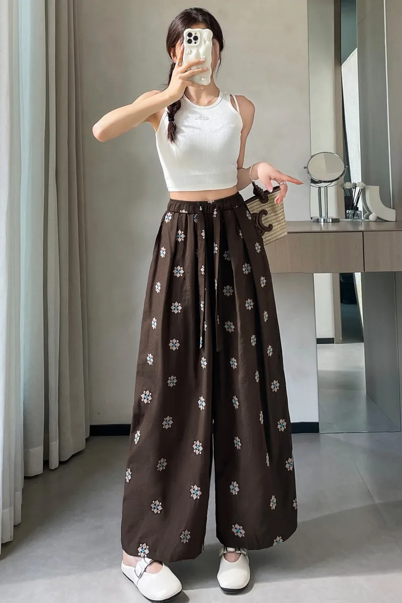 Женские летние удобные хлопковые льняные широкие брюки с цветочным принтом, женские свободные длинные брюки с завязками на талии и цветочной вышивкой
Женские летние удобные хлопковые льняные широкие брюки с цветочным принтом, женские свободные длинные брюки с завязками на талии и цветочной вышивкой