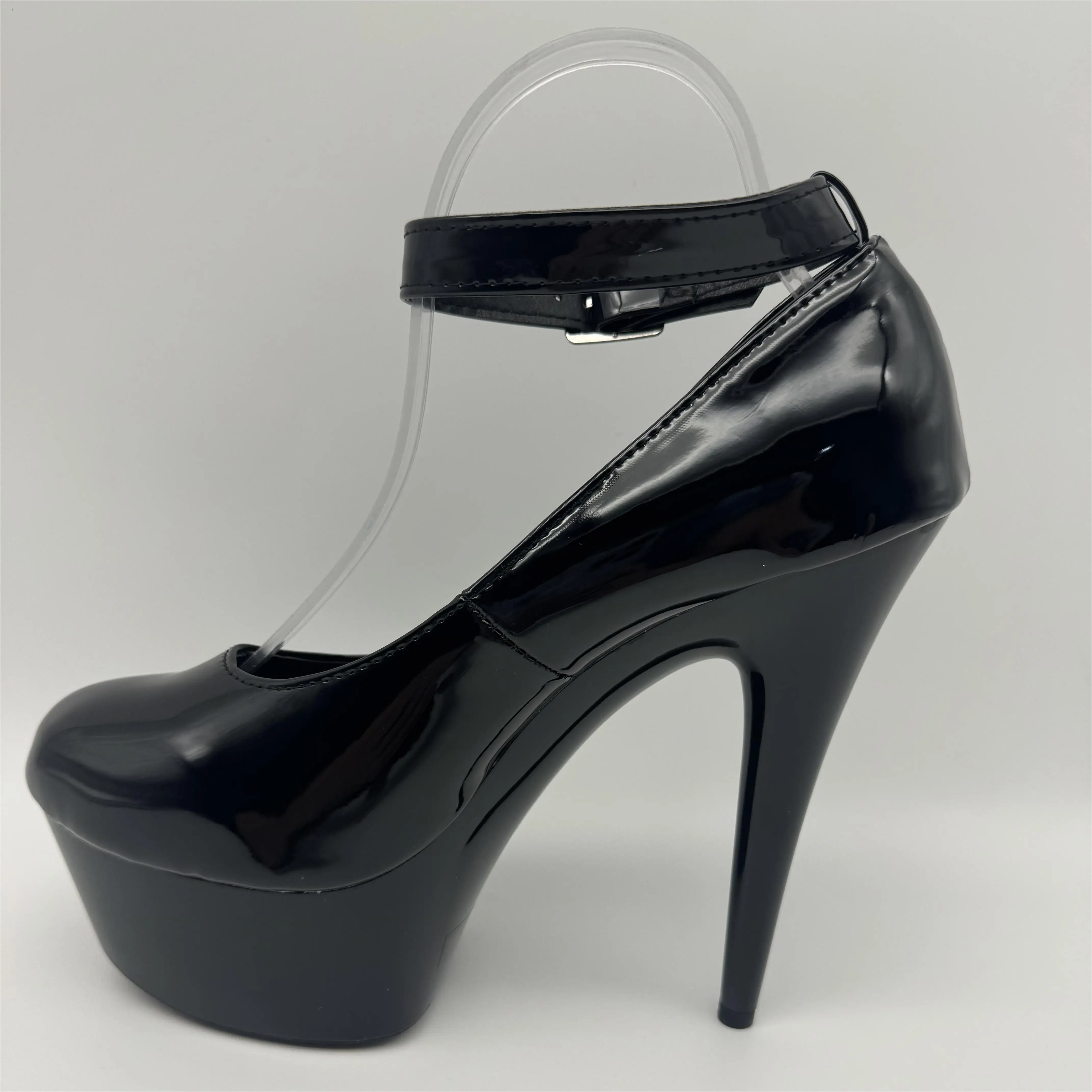 15 cm ultra high heels fine with waterproof paint single shoe heels Color matching diamond club shoes
15 cm ultra high heels fine with waterproof paint single shoe heels Color matching diamond club shoes