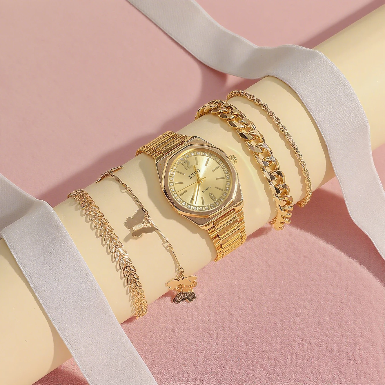 Модный легкий роскошный модный круглый циферблат, инкрустированный бриллиантами и стальным ремешком, женские кварцевые часы, набор ювелирных изделий из 5 штук, подходит для
Модный легкий роскошный модный круглый циферблат, инкрустированный бриллиантами и стальным ремешком, женские кварцевые часы, набор ювелирных изделий из 5 штук, подходит для