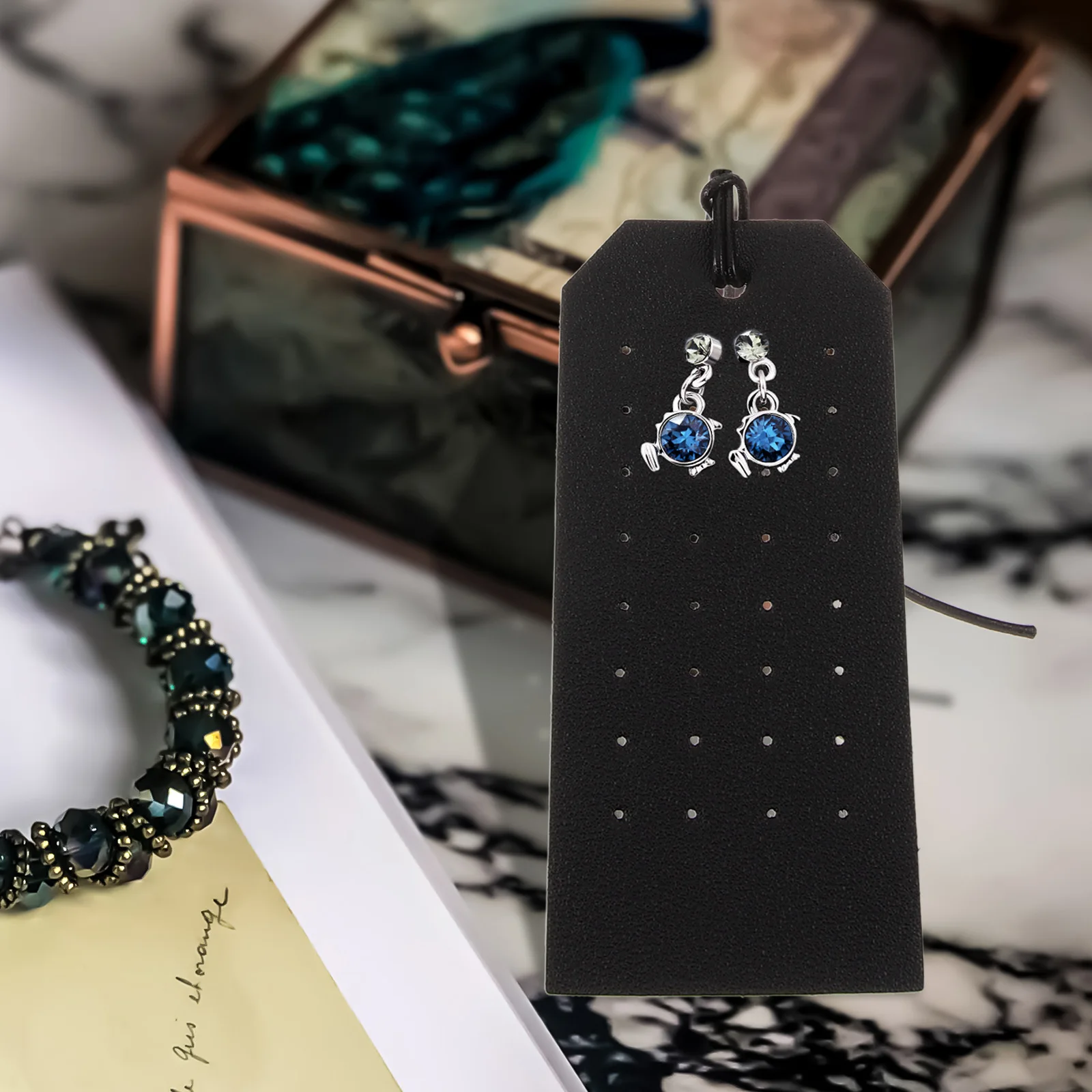 Earring Display Black Card for Selling Travel Jewelry Packaging Double Sided PU Earring Display Cards For Selling
Earring Display Black Card for Selling Travel Jewelry Packaging Double Sided PU Earring Display Cards For Selling