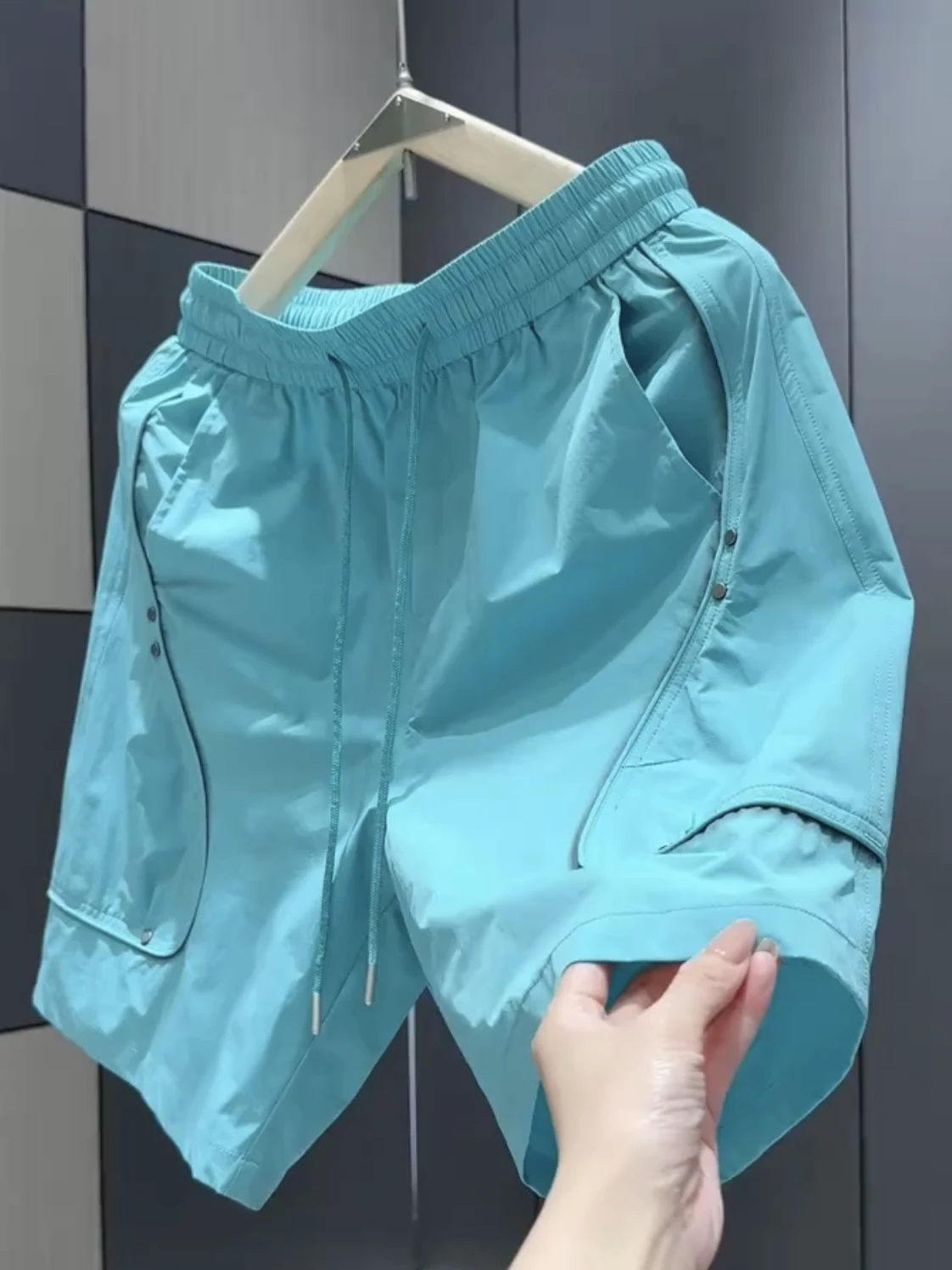 Summer New Loose Men's Casual Shorts Quick Dry Breathable Dyed Design Sporty Five-Quarter Length Fashionable Versatile Shorts
Summer New Loose Men's Casual Shorts Quick Dry Breathable Dyed Design Sporty Five-Quarter Length Fashionable Versatile Shorts