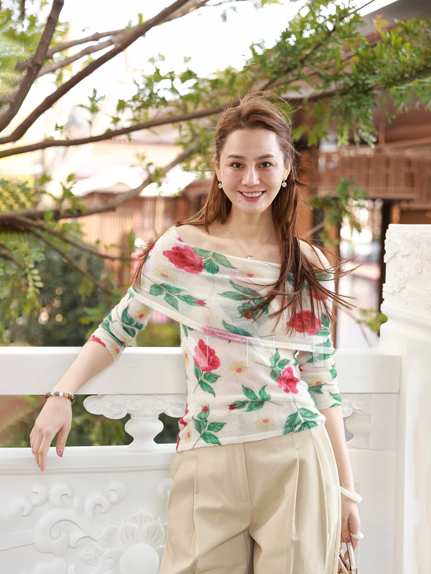 WinnieTang Ultra Fine Camere Wool Vintage Rose Print One oulder Knitted Sweater Active Plant Dyeing Fem Faion
WinnieTang Ultra Fine Camere Wool Vintage Rose Print One oulder Knitted Sweater Active Plant Dyeing Fem Faion