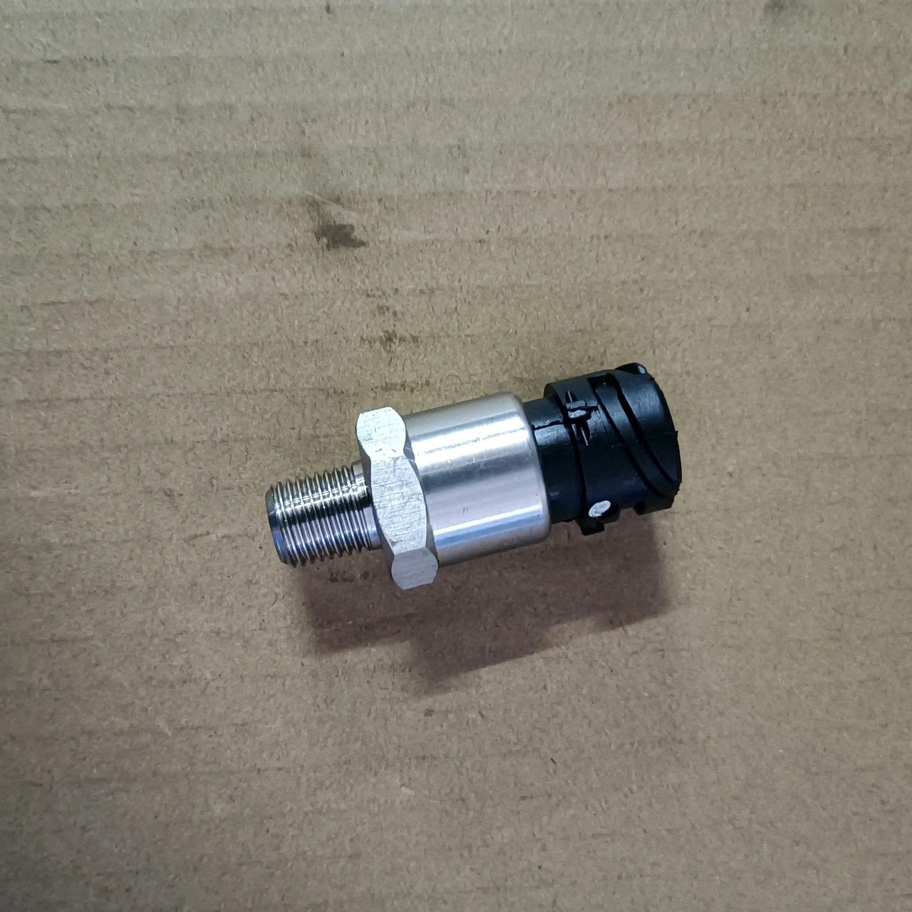 Air Compressor Spare Parts 1089962533 Pressure Sensor
Air Compressor Spare Parts 1089962533 Pressure Sensor
