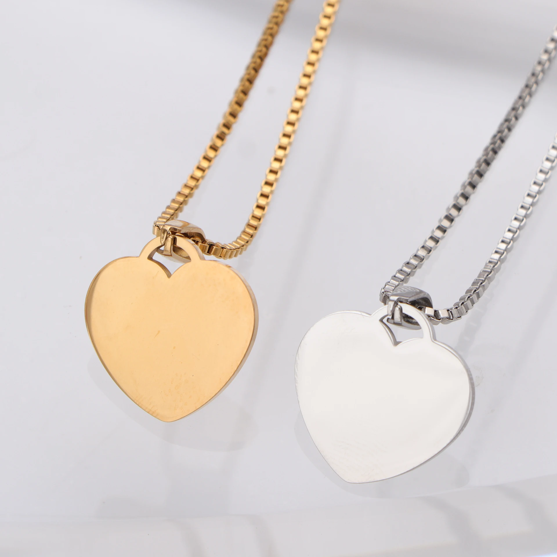 5pcs/lot Love Heart Charm Necklace Mirror Polish Stainless Steel Pendant Necklace Jewelry For Women Gift
5pcs/lot Love Heart Charm Necklace Mirror Polish Stainless Steel Pendant Necklace Jewelry For Women Gift