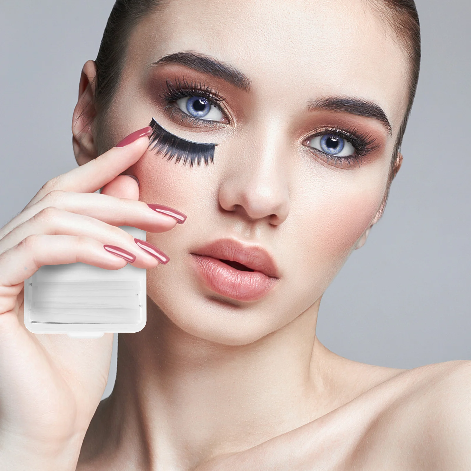 102Pcs Self-Adhesive Eyelash Sticker Premium Material Safe Durable Eyelash Extension Accessories Home Salon Use
102Pcs Self-Adhesive Eyelash Sticker Premium Material Safe Durable Eyelash Extension Accessories Home Salon Use