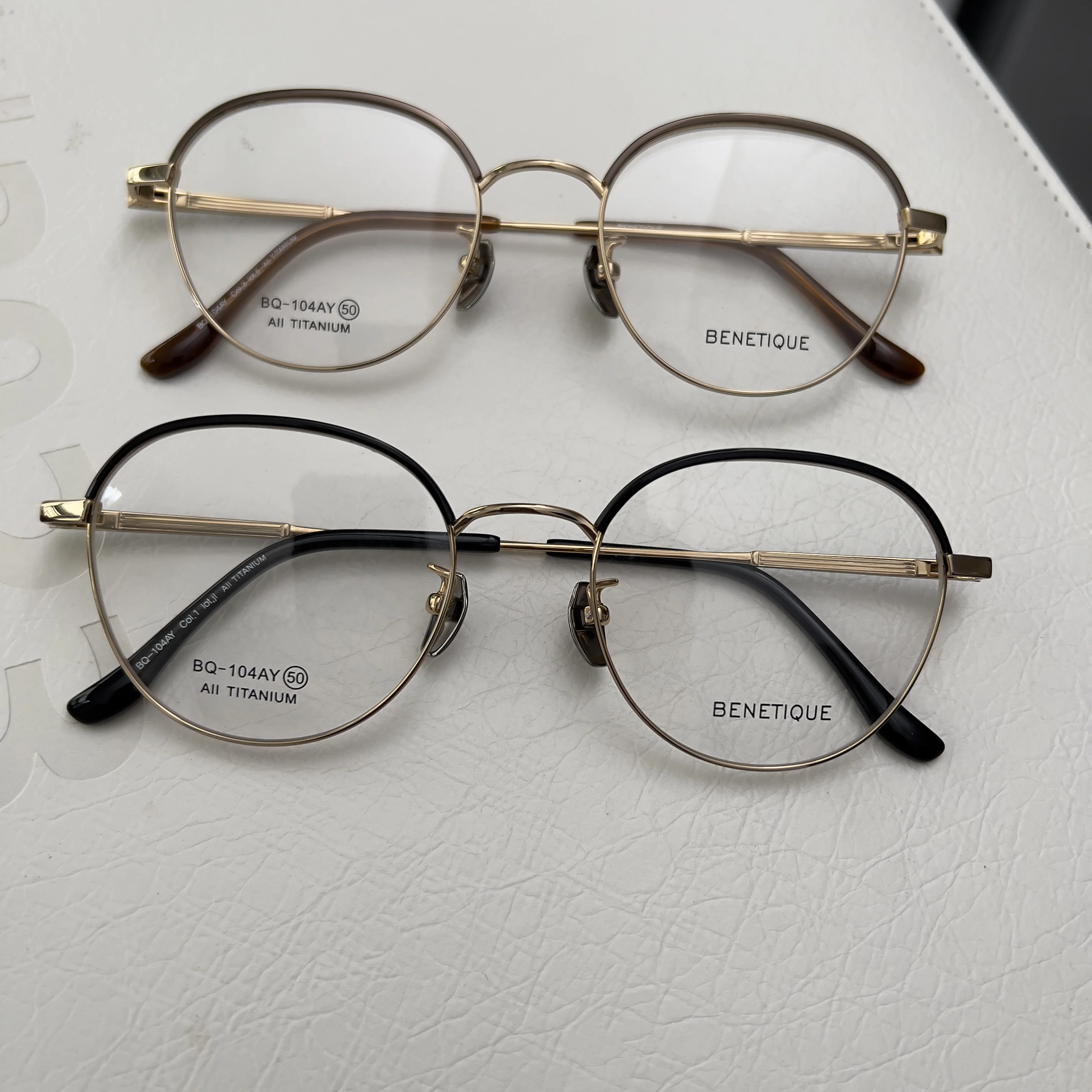 Ultra-lightweight Eyeglasses Frames for Men and Women, Korean Brand, Round Titanium Frames with Multiple Colors
Ultra-lightweight Eyeglasses Frames for Men and Women, Korean Brand, Round Titanium Frames with Multiple Colors