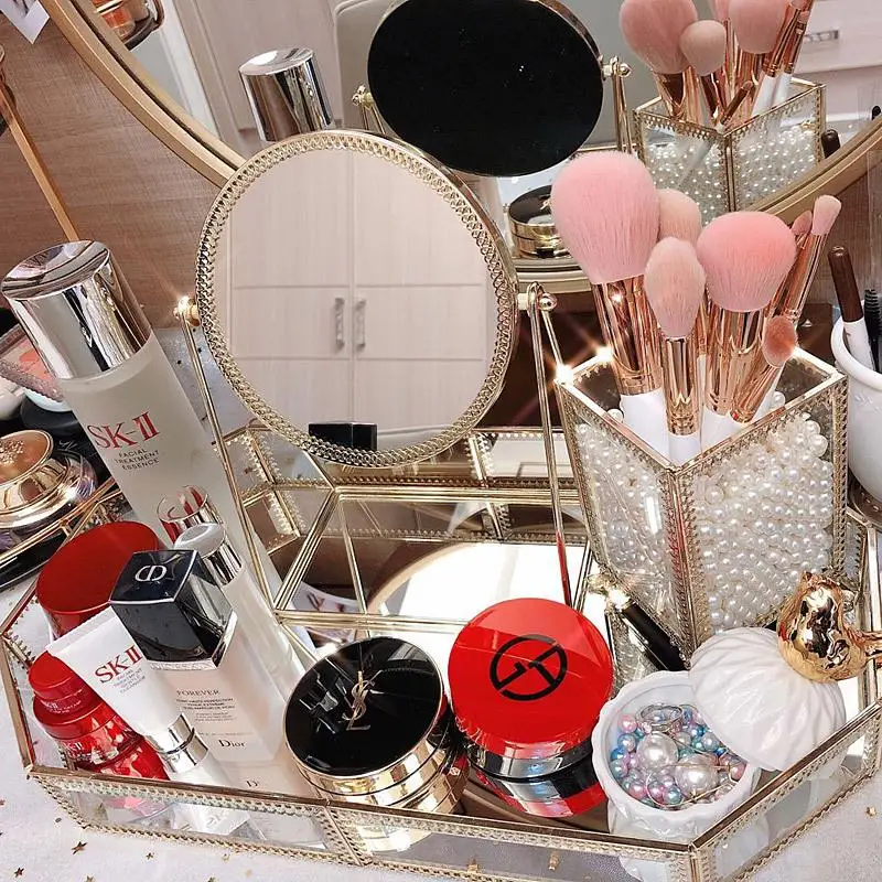 European Style Simple Retro Glass Storage Box Metal Mirror Tray Cosmetic Makeup Organizer Box Desktop Decoration Jewelry Box
European Style Simple Retro Glass Storage Box Metal Mirror Tray Cosmetic Makeup Organizer Box Desktop Decoration Jewelry Box