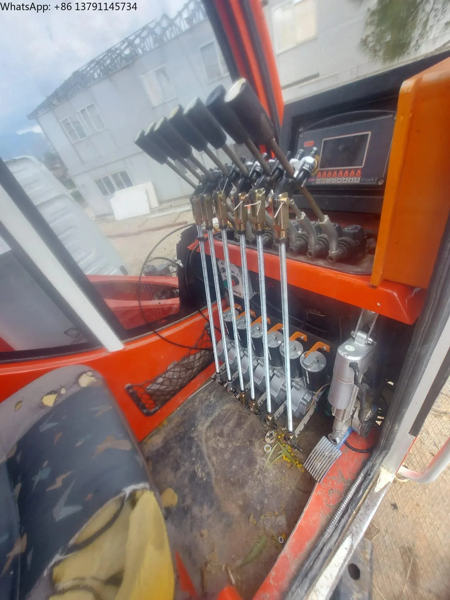 Wireless Remote Control Radio Truck Crane, Manipulator Motor Crane for Enhanced Control and Precision