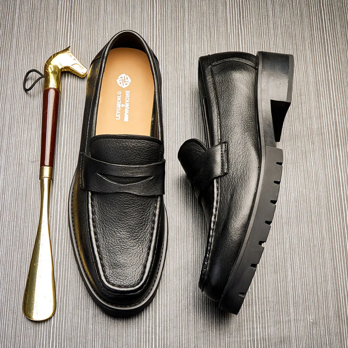 Autumn Winter Spring Cowhide Business Men Shoes High Quality Genuine Leather Luxury Casual Men Loafers Shoes Wedding Shoes
Autumn Winter Spring Cowhide Business Men Shoes High Quality Genuine Leather Luxury Casual Men Loafers Shoes Wedding Shoes